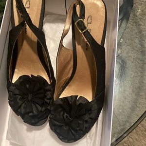 Black Wedges🖤 SOLD!